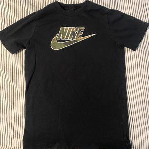 Nike T-shirt